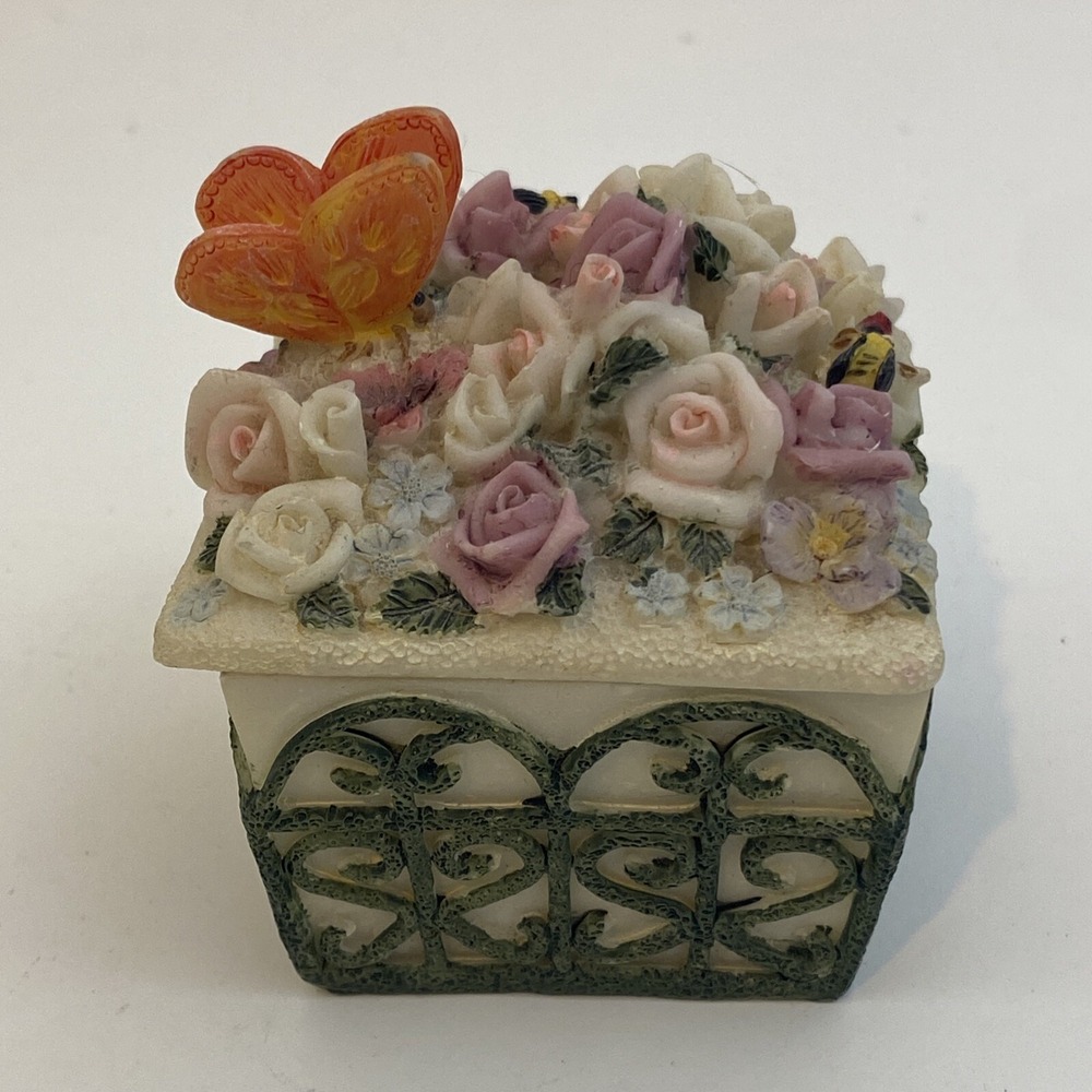 VINTAGE Dezine Trinket Box 1993 Roses,Butterfly and Bee Hand Painted Rectangular